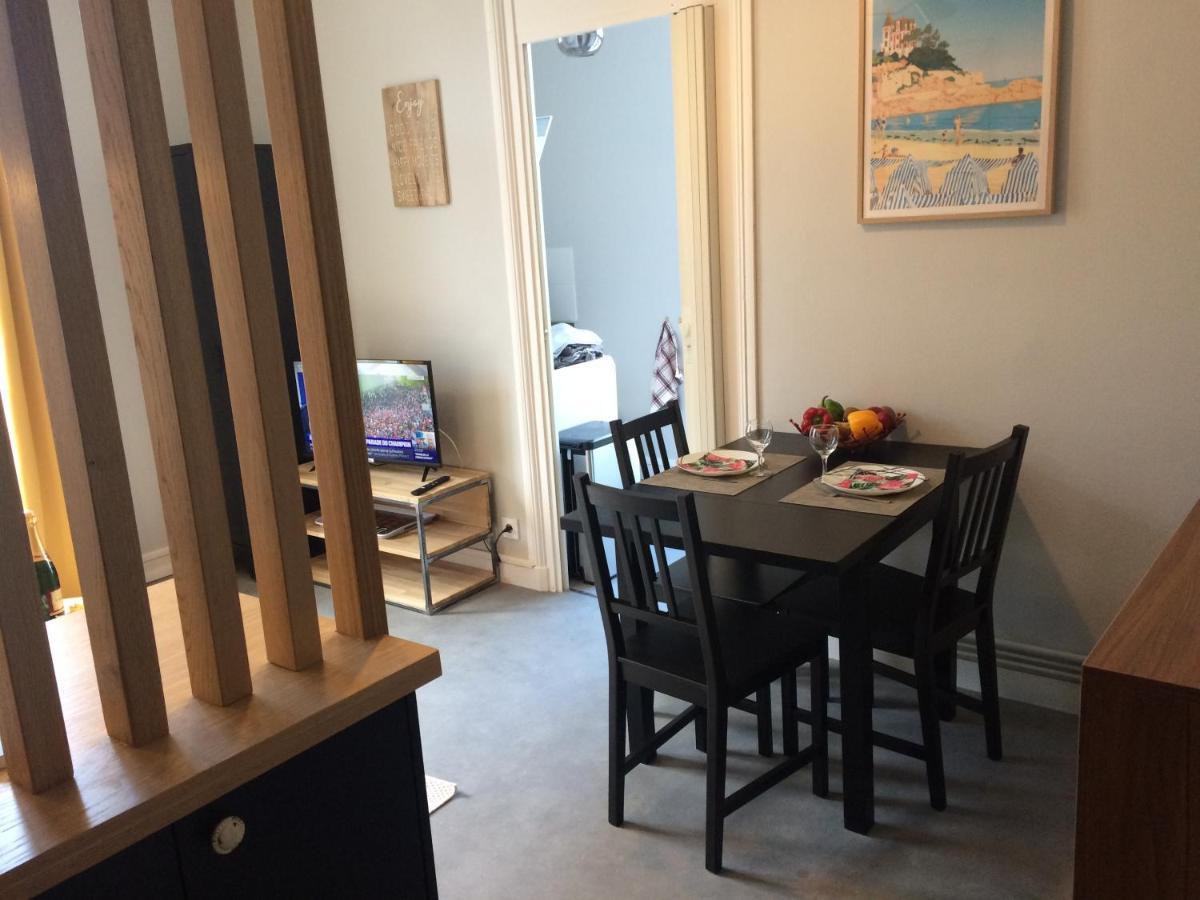 Ferienwohnung Dinard: Studio A 100 M De La Plage De L'Ecluse Exterior foto