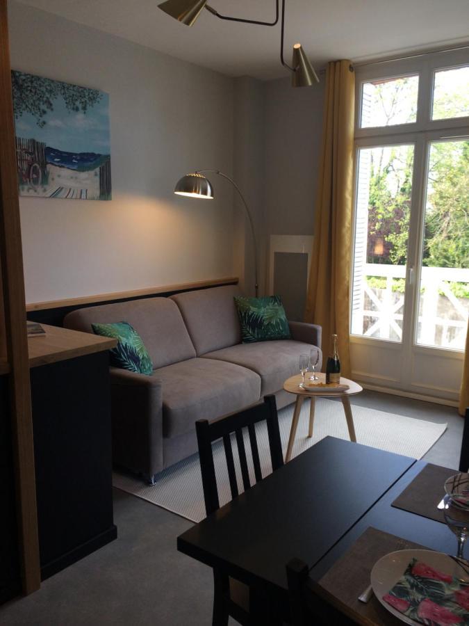 Ferienwohnung Dinard: Studio A 100 M De La Plage De L'Ecluse Exterior foto